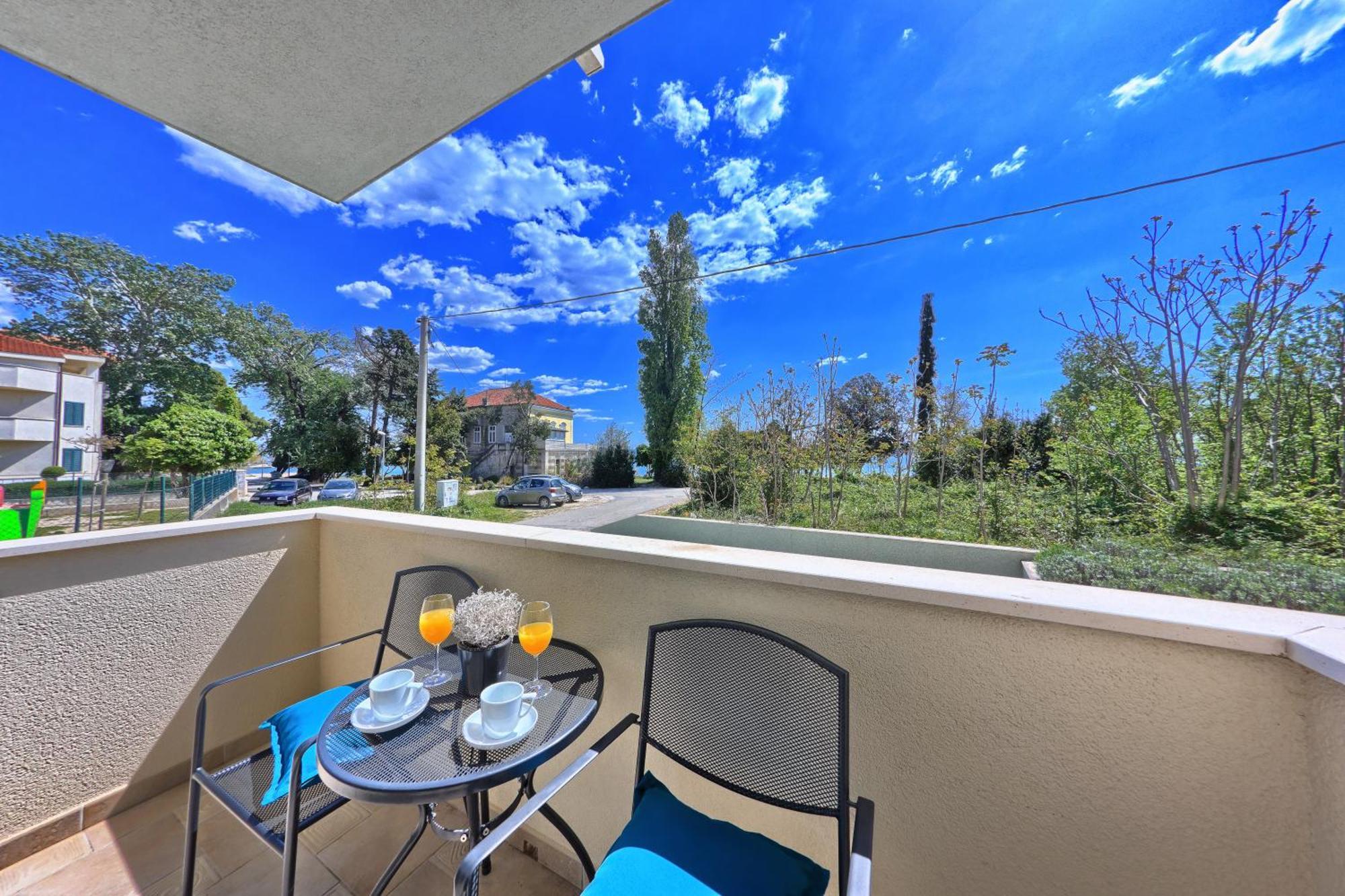 Iris Beach Apartments Kastela Bilik gambar