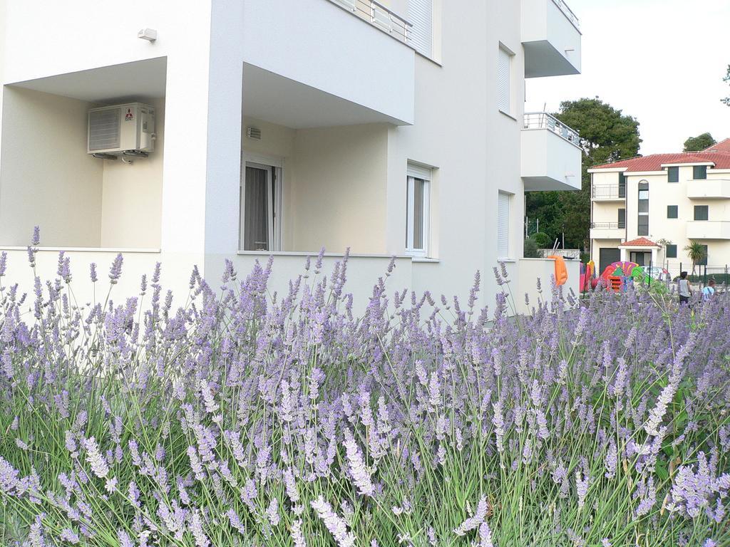 Iris Beach Apartments Kastela Luaran gambar