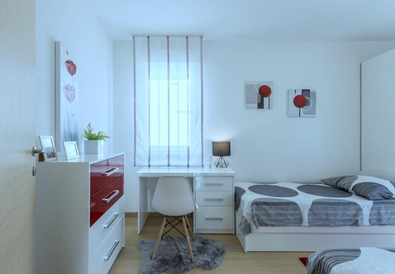 Iris Beach Apartments Kastela Luaran gambar