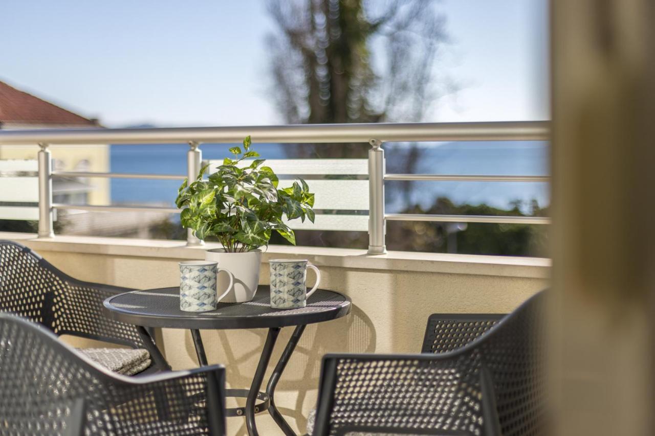 Iris Beach Apartments Kastela Luaran gambar