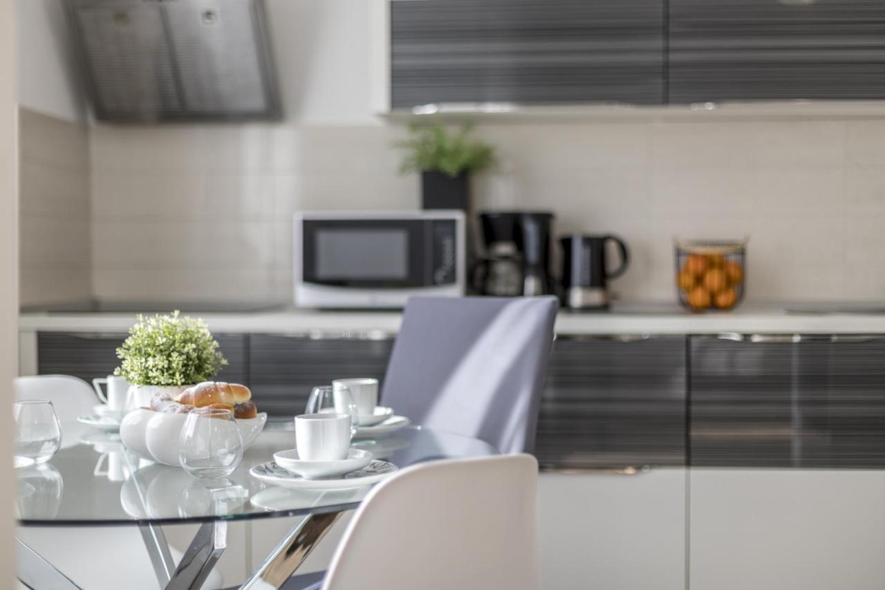 Iris Beach Apartments Kastela Luaran gambar