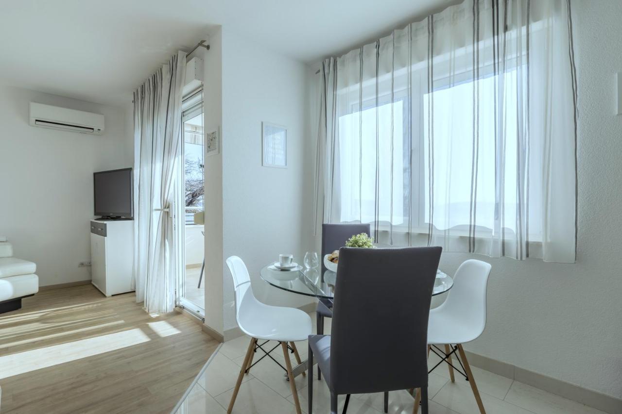 Iris Beach Apartments Kastela Luaran gambar